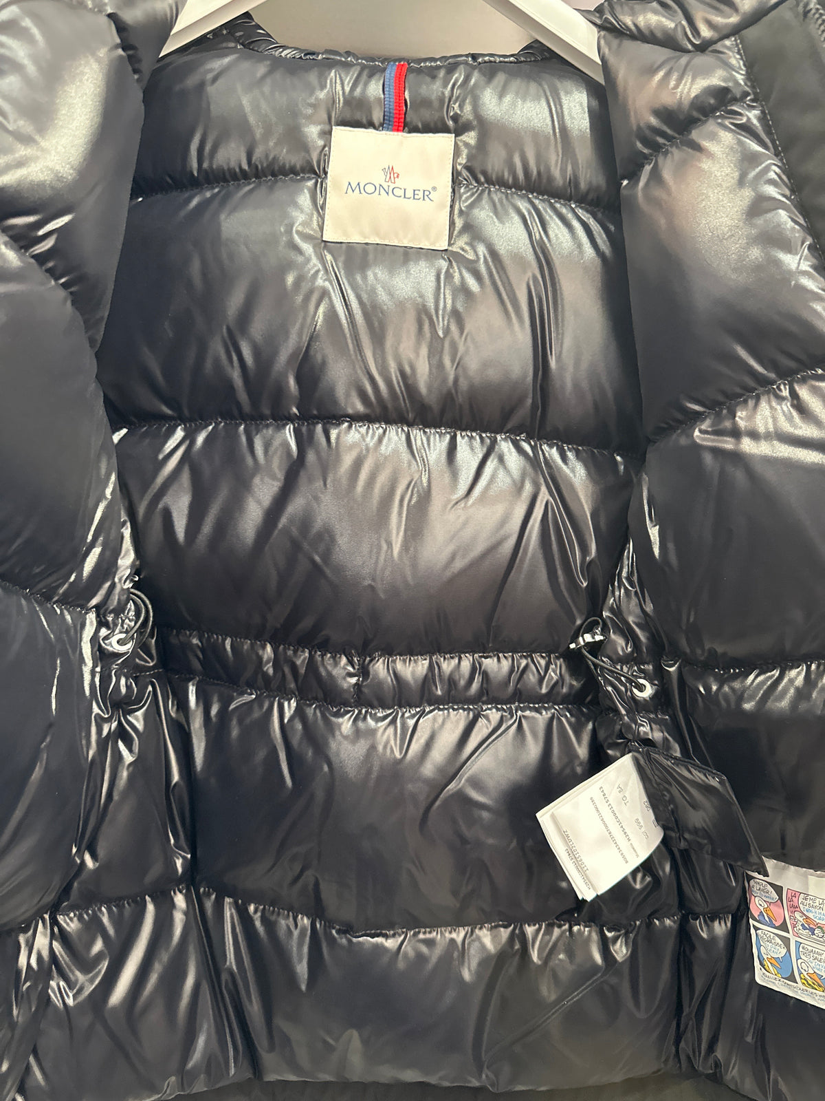 Moncler Designer-Kinderdaunenjacke, schwarz, 8 Jahre (128 cm) Innenansicht