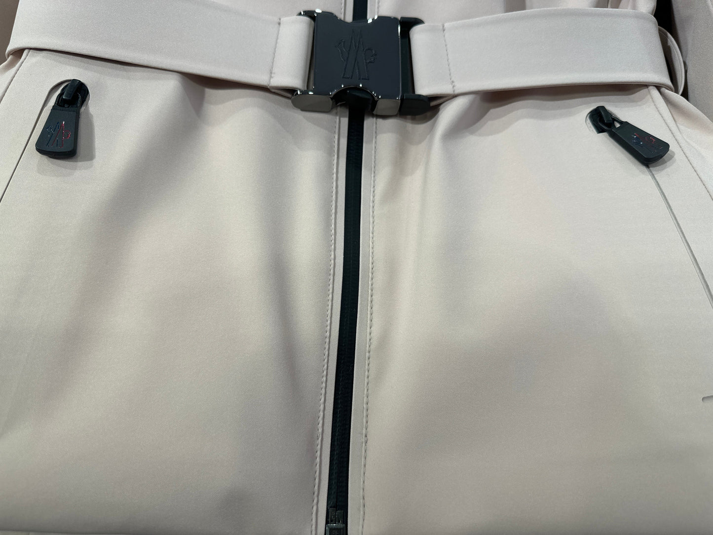 Moncler Grenoble Skijacke Mädchen 10J 140cm Rose Gürtel