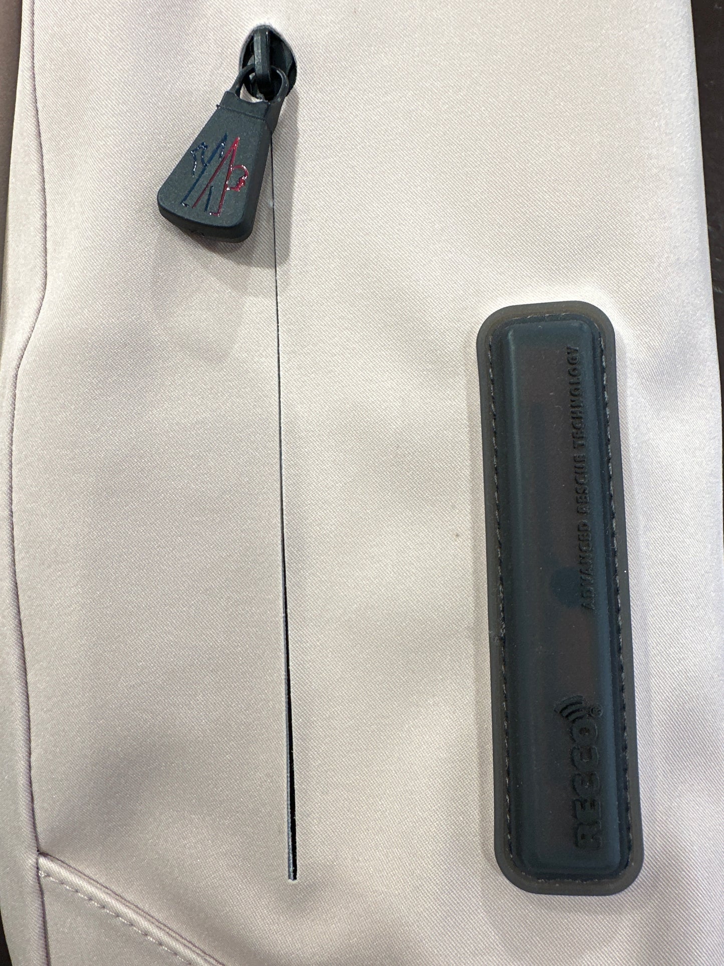 Moncler Grenoble Skijacke Mädchen 10J 140cm Rose Ärmeltasche