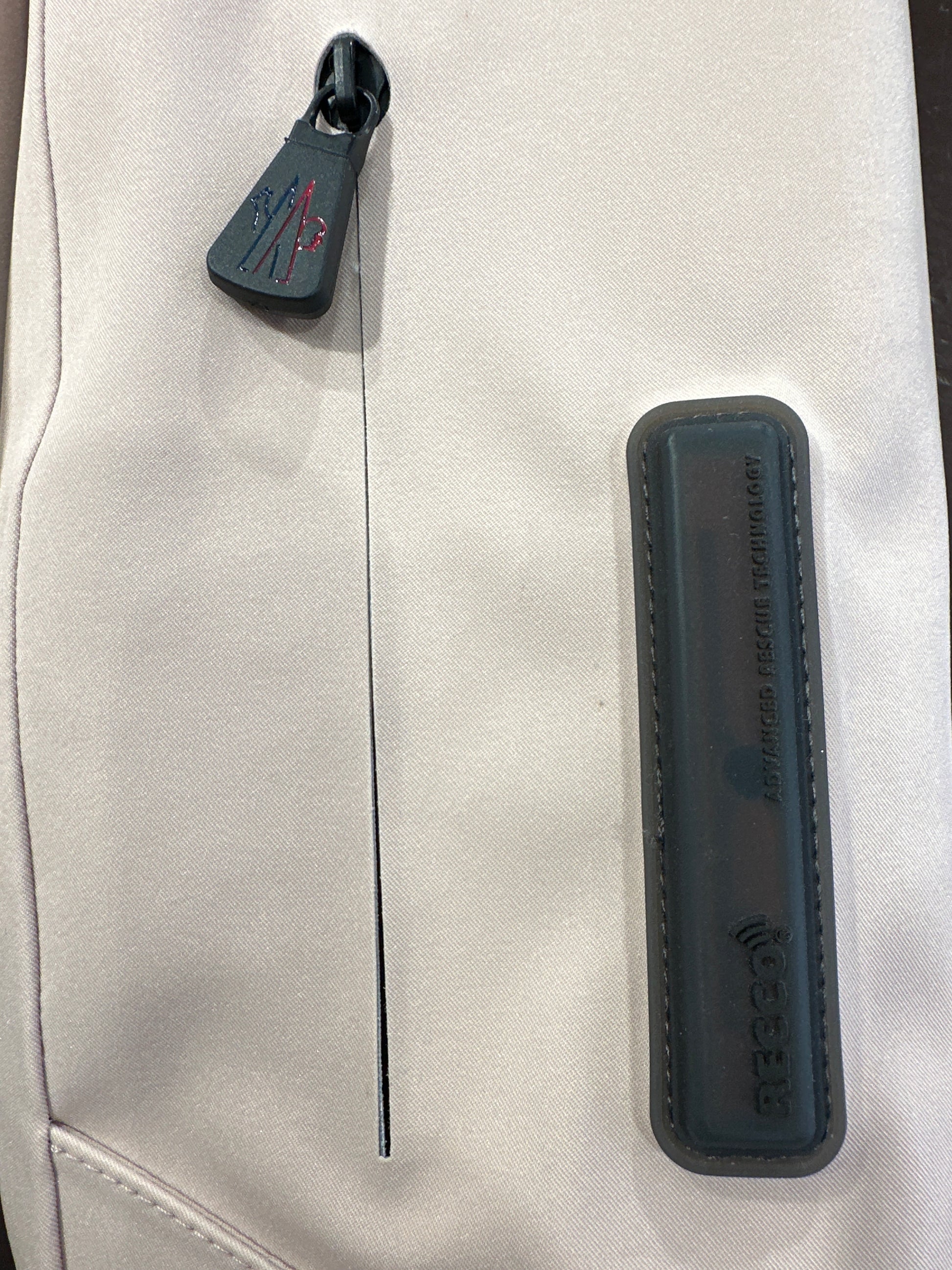 Moncler Grenoble Skijacke Mädchen 10J 140cm Rose Ärmeltasche