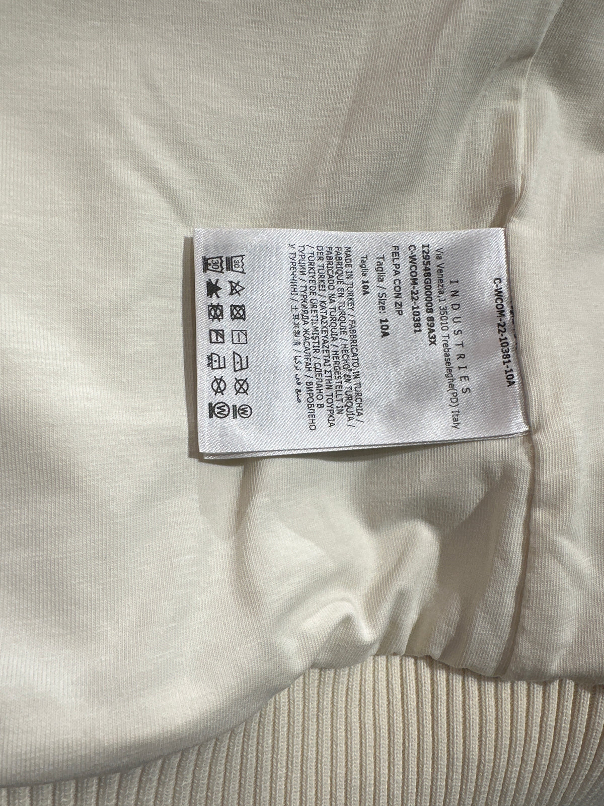 Moncler Designer-Teddyjacke Creme, Unisex, 10 Jahre, Innenansicht mit Größen- und Pflegeetikett