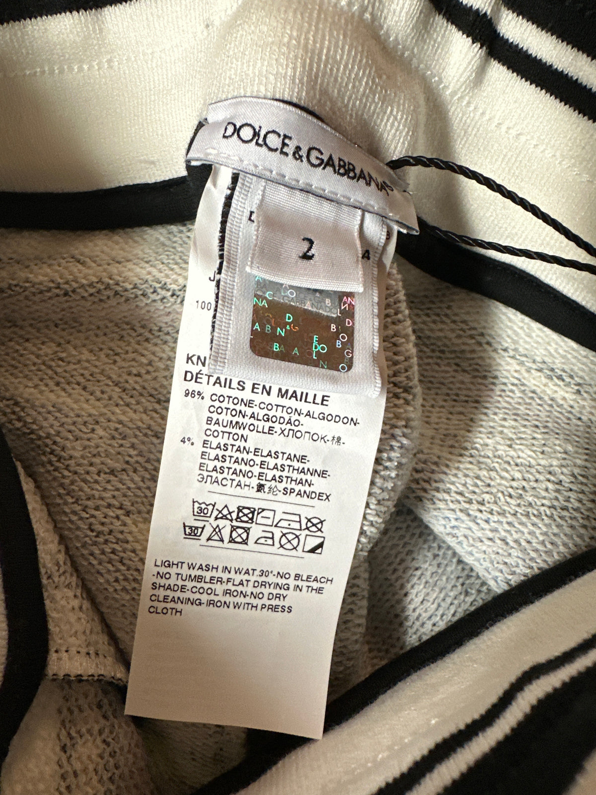 Dolce&Gabbana Designer-Jogginghose, Größe 2 Jahre, Markenetikett sowie Material- und Pflegehinweise