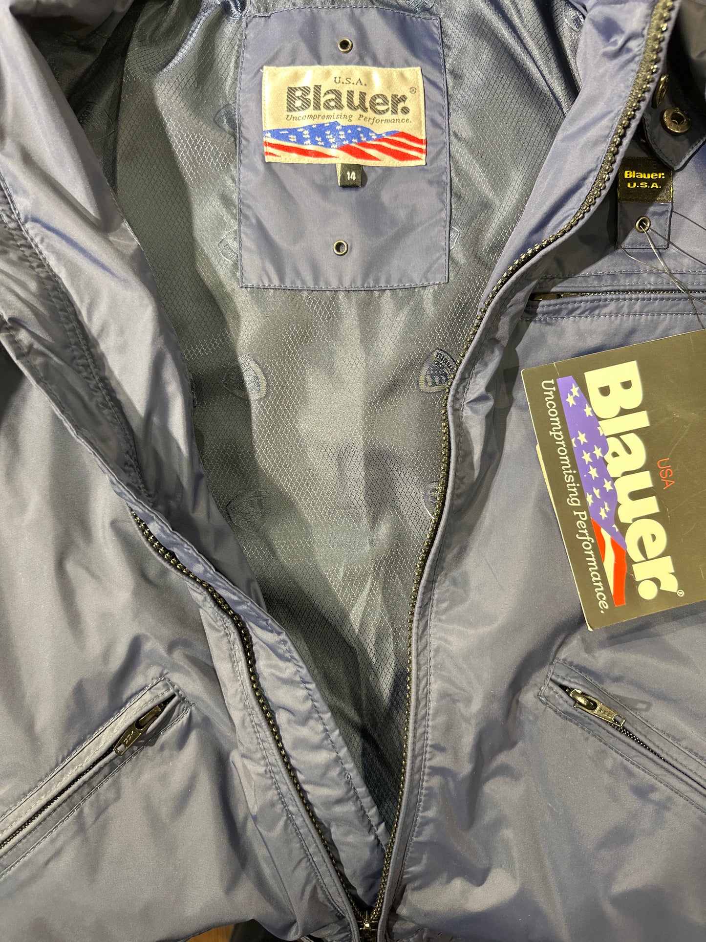 Blauer Designer Jacke Unisex 14J/164cm Blau Logo-Innenansicht