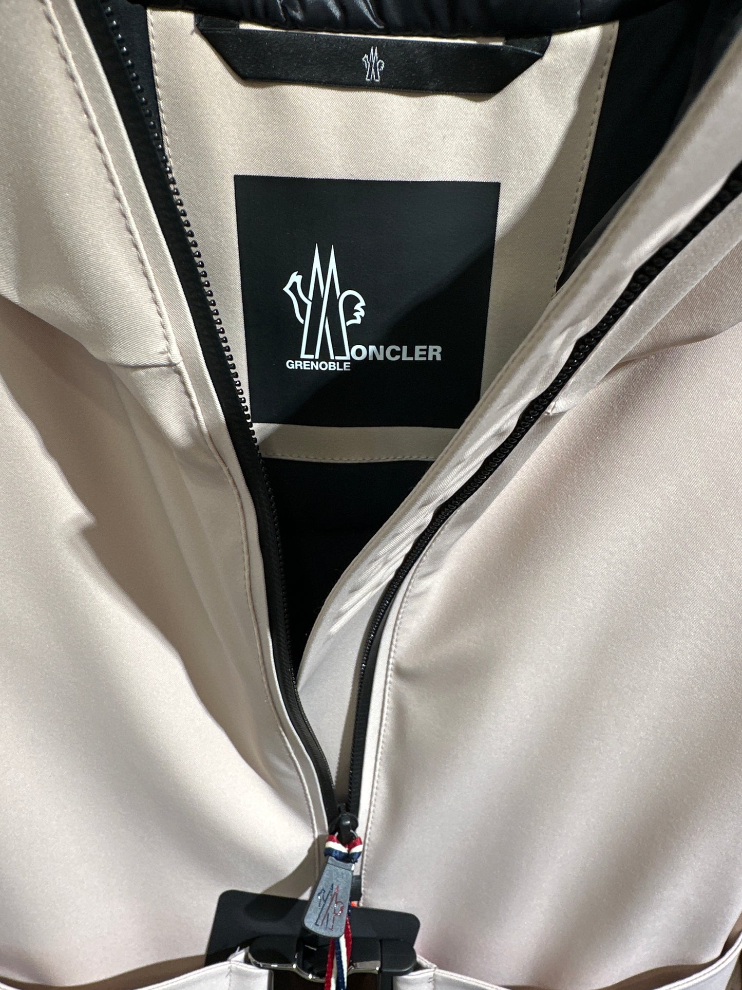 Moncler Grenoble Skijacke Mädchen 10J 140cm Rose Logo