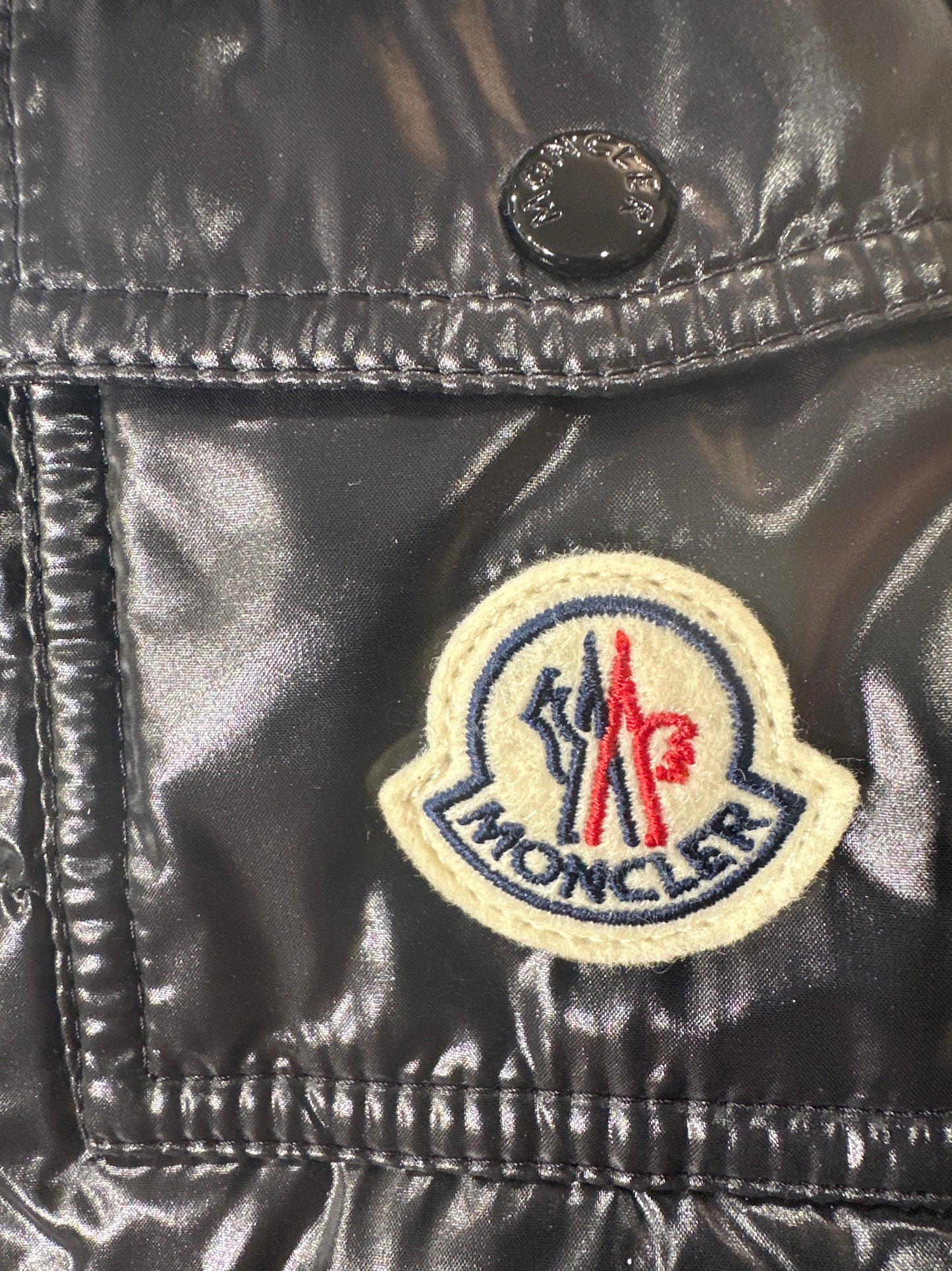 Moncler Designer Daunenmantel Mädchen 12J/152cm Schwarz Logo Seitenansicht